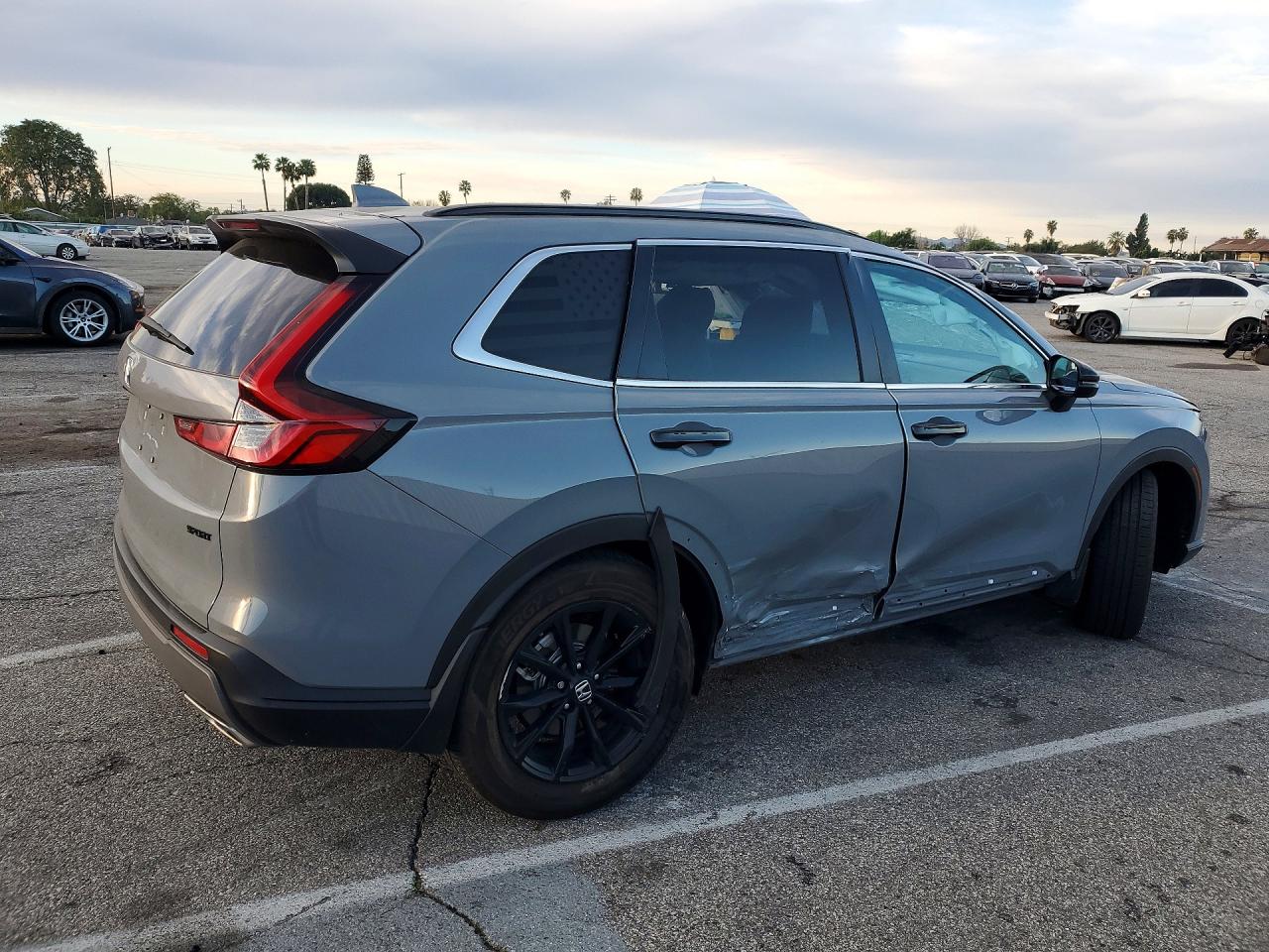 2025 HONDA CR-V SPORT photo 3
