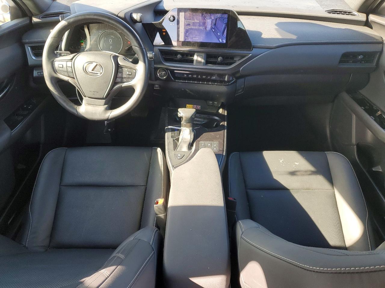 2023 LEXUS UX 250H BASE photo 8