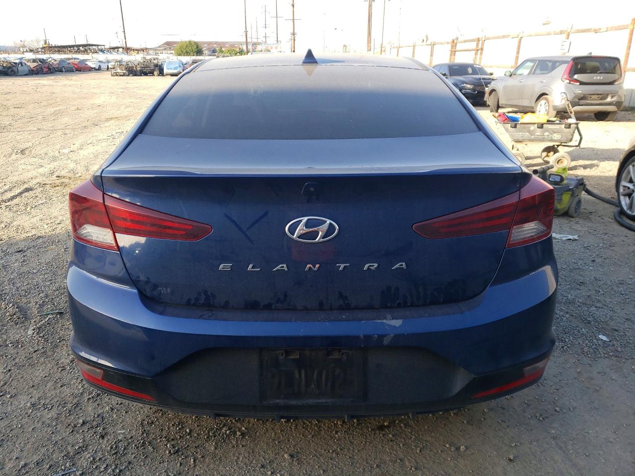 2020 HYUNDAI ELANTRA SEL photo 16