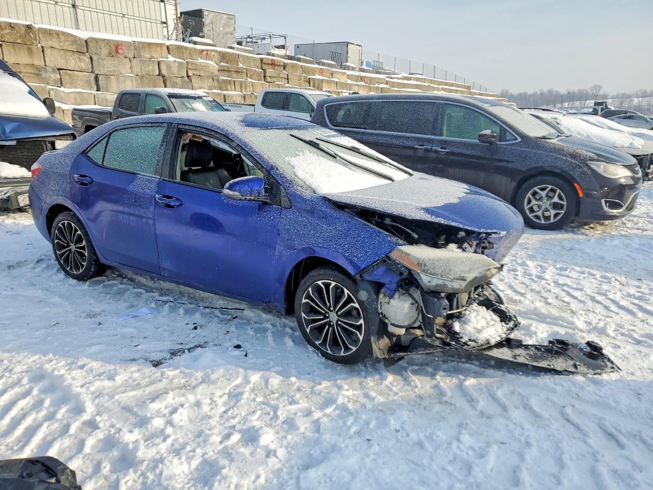 2016 TOYOTA COROLLA L photo 4