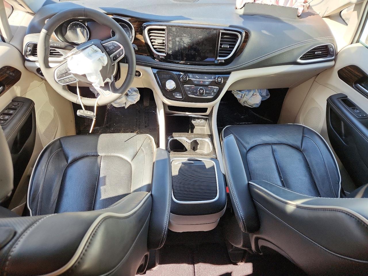2023 CHRYSLER PACIFICA LIMITED photo 22