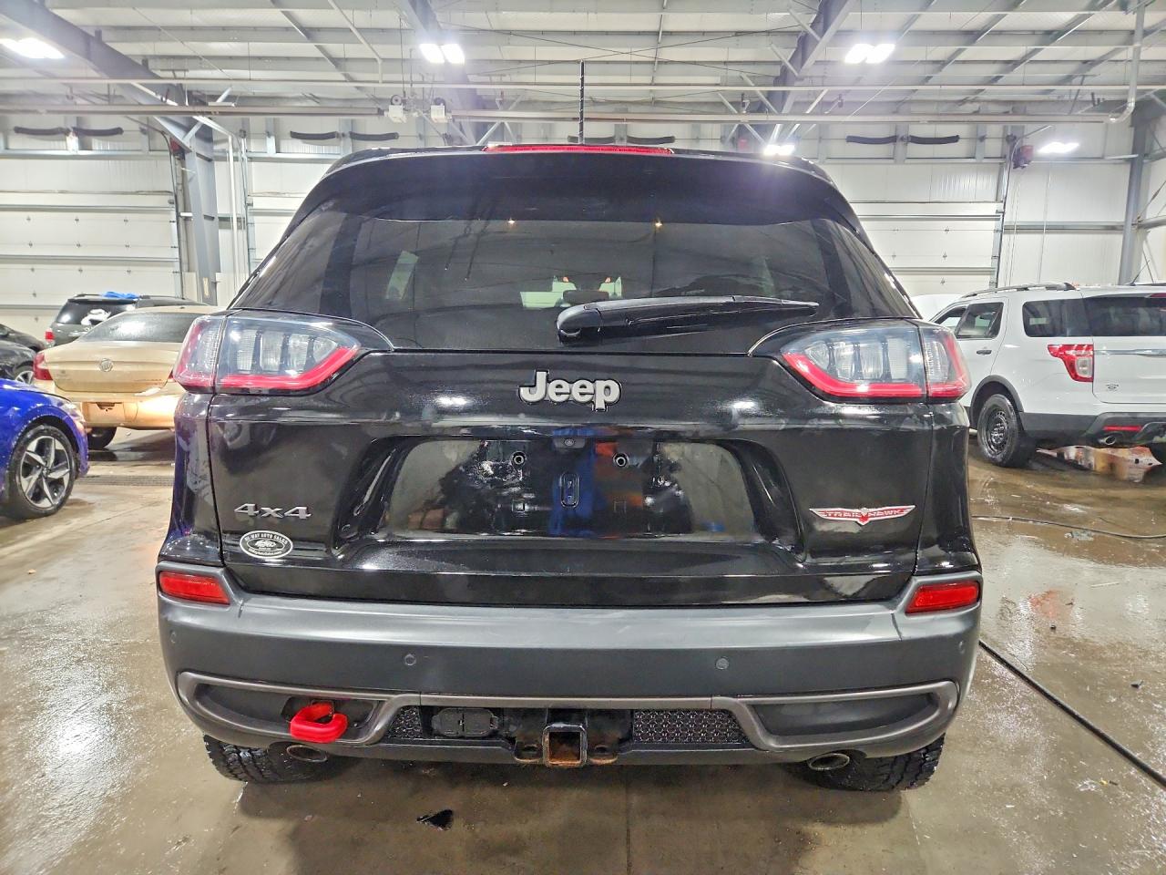 2019 JEEP CHEROKEE TRAILHAWK photo 11