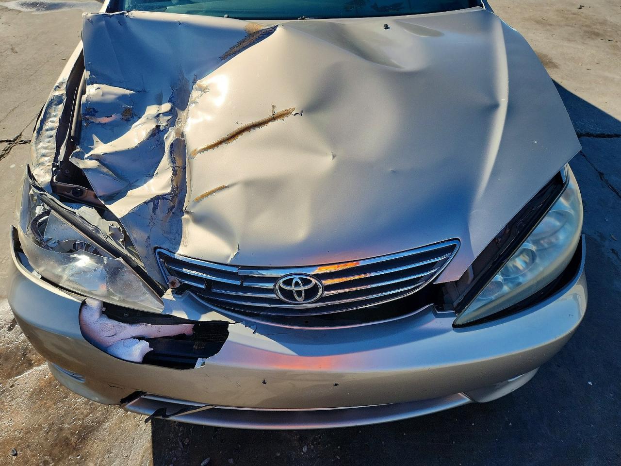 2005 TOYOTA CAMRY LE photo 21