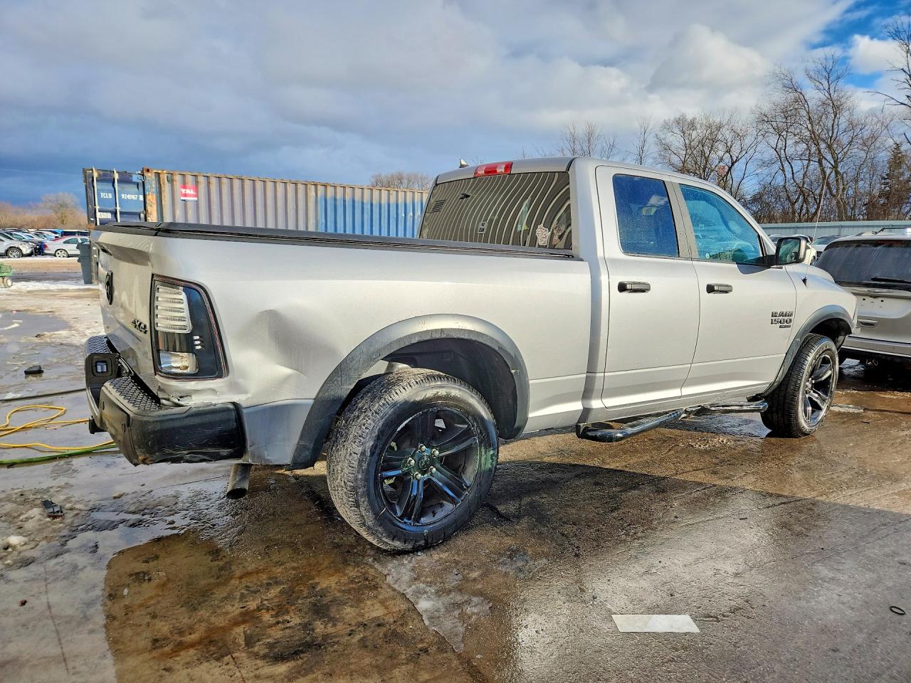 2022 RAM 1500 CLASSIC SLT photo 3