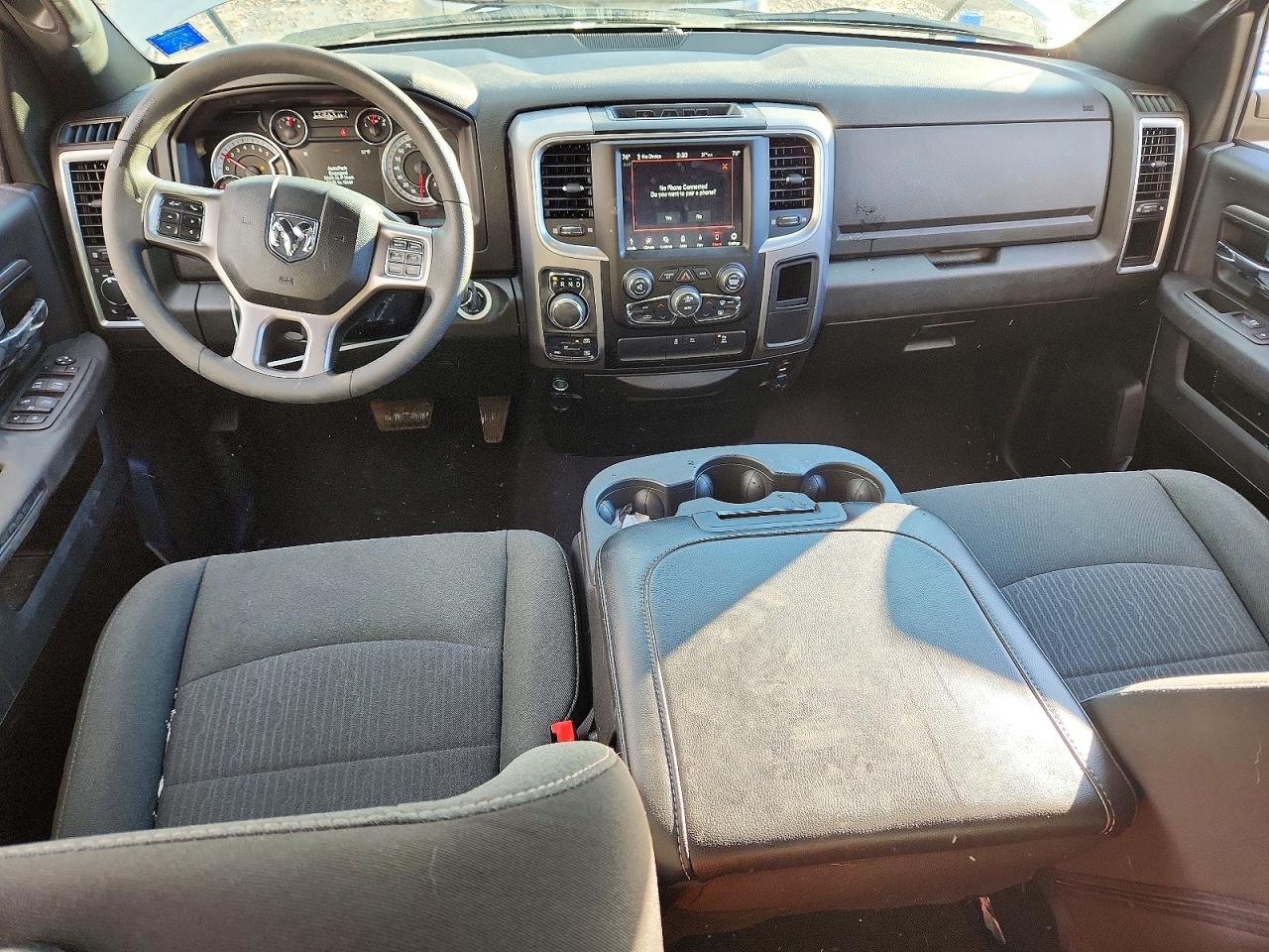 2022 RAM 1500 CLASSIC SLT photo 8
