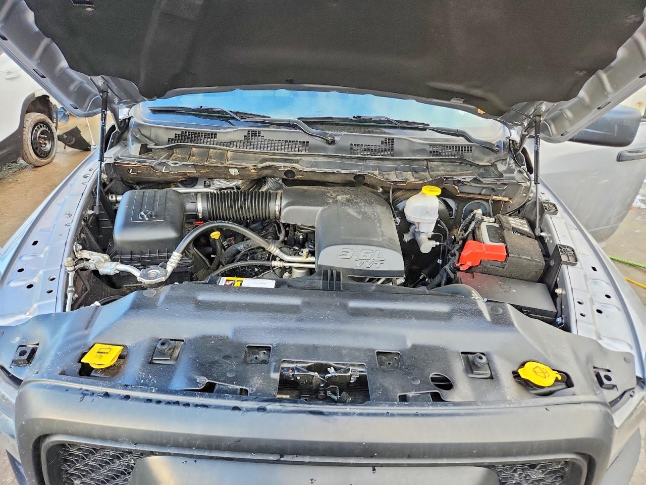 2022 RAM 1500 CLASSIC SLT photo 11