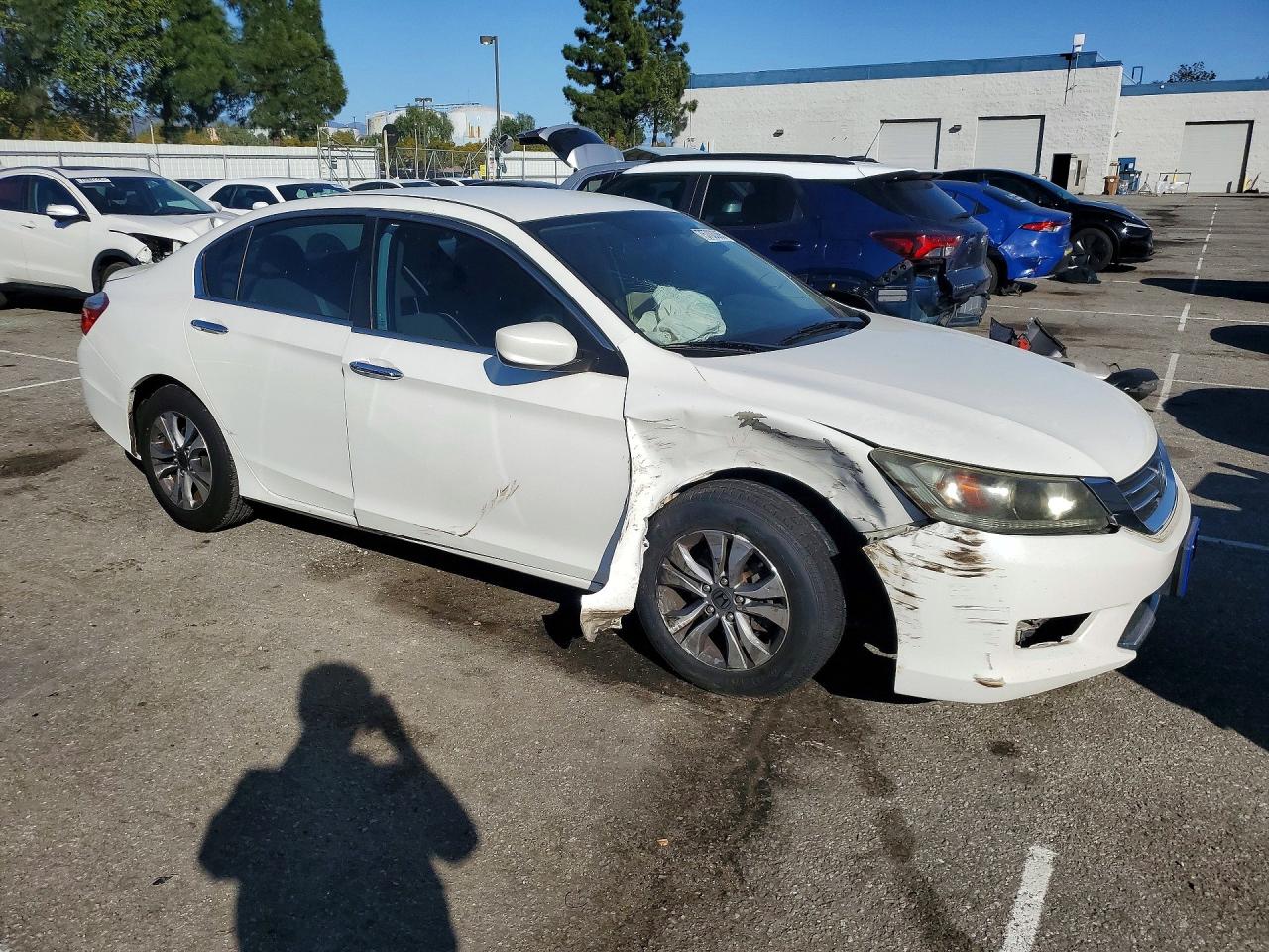 2013 HONDA ACCORD LX photo 4