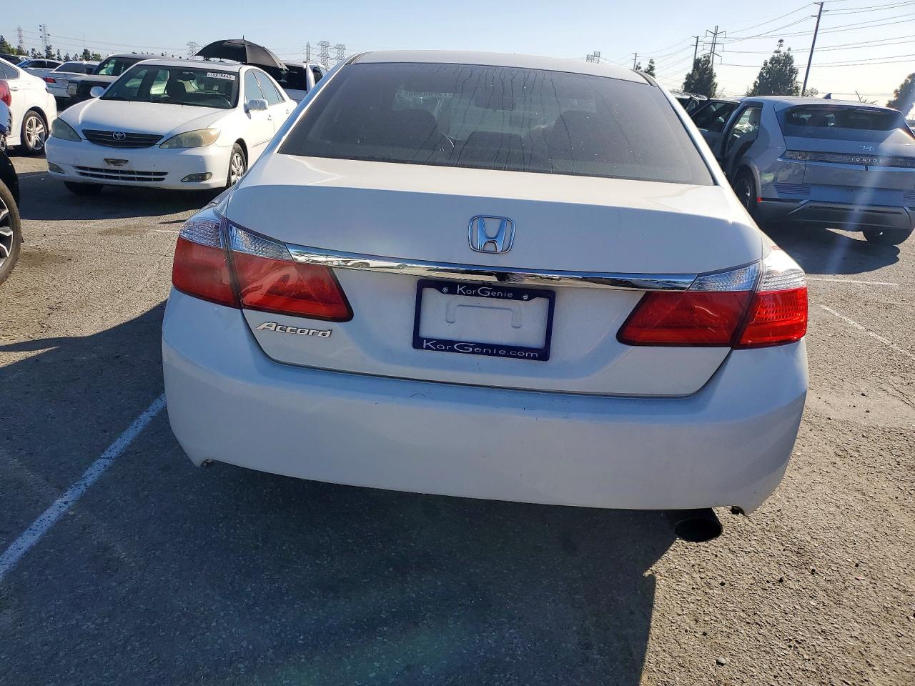 2013 HONDA ACCORD LX photo 6