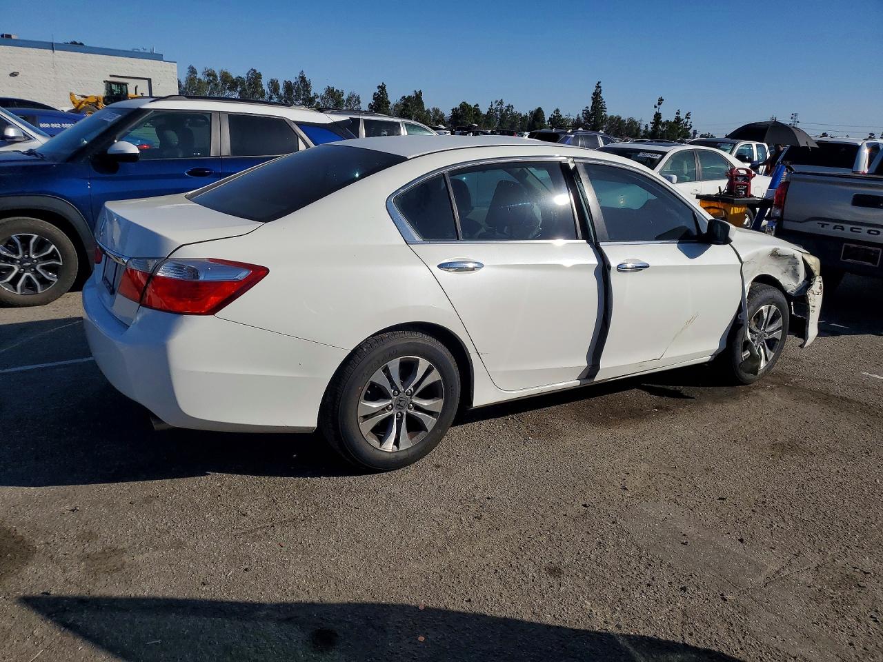 2013 HONDA ACCORD LX photo 3