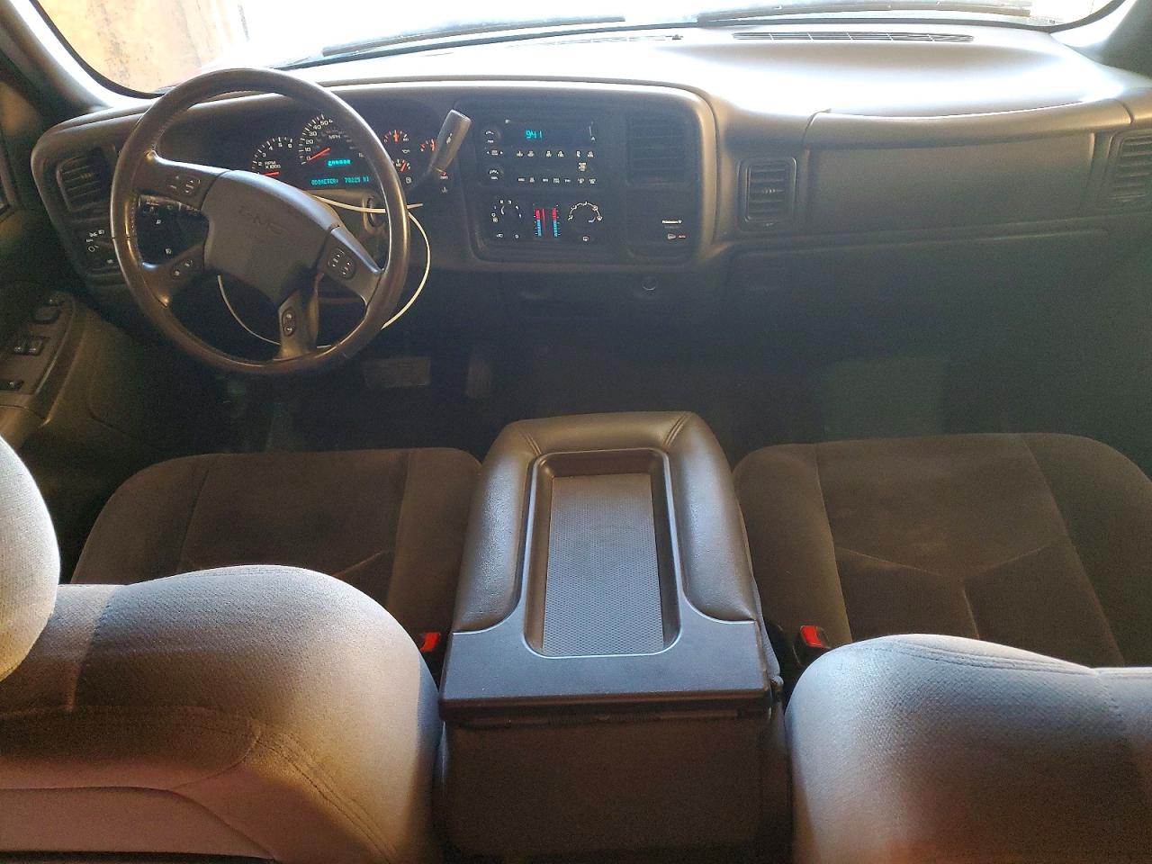 2004 GMC NEW SIERRA K1500 photo 15
