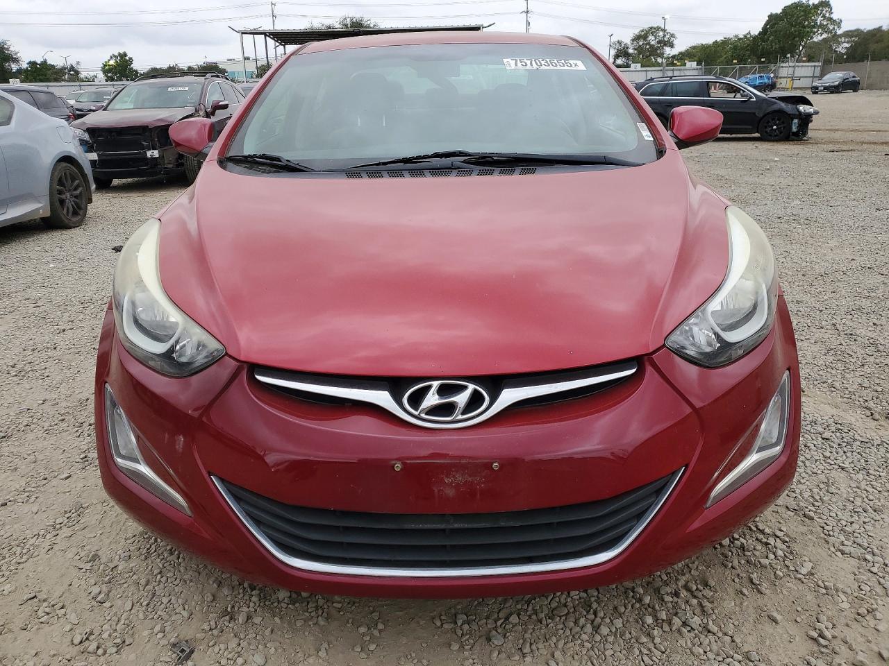 2016 HYUNDAI ELANTRA SE photo 9