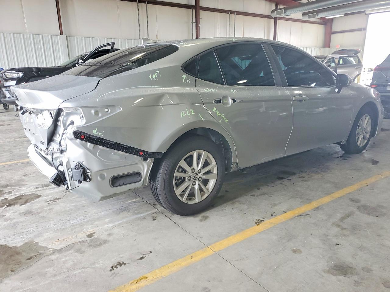 2025 TOYOTA CAMRY XSE photo 3