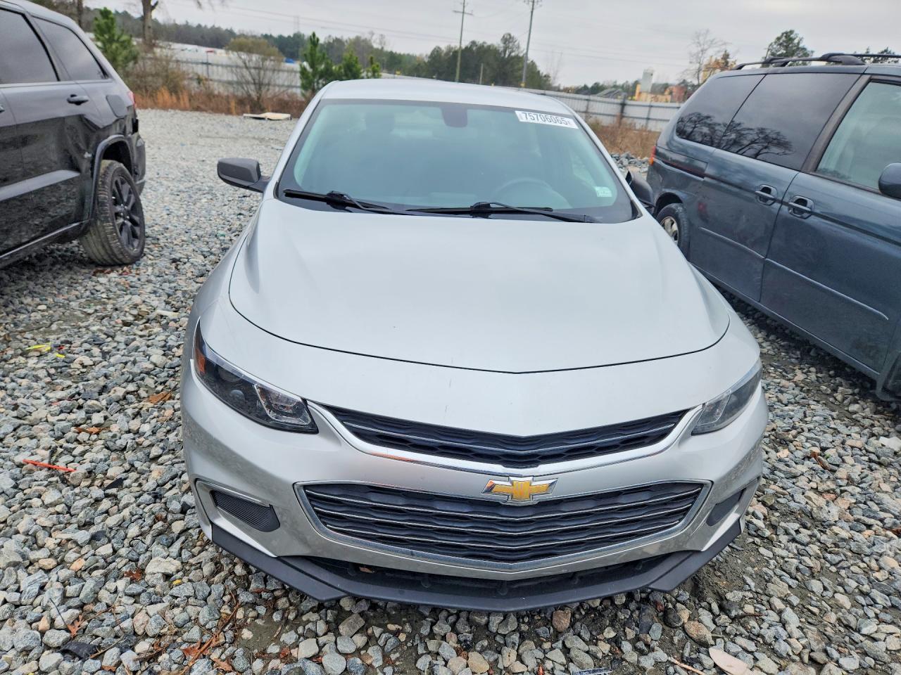 2018 CHEVROLET MALIBU LS photo 5