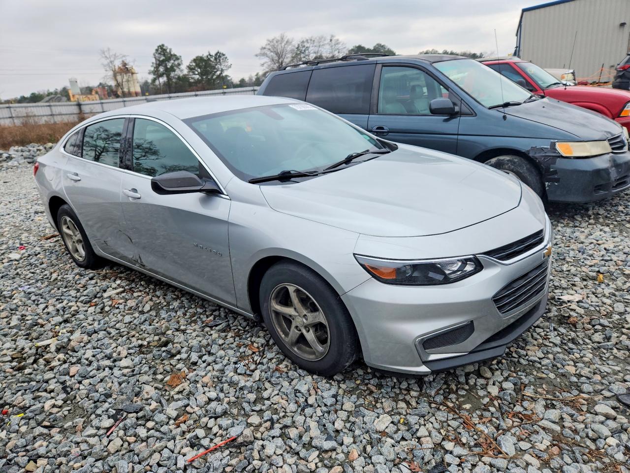 2018 CHEVROLET MALIBU LS photo 4