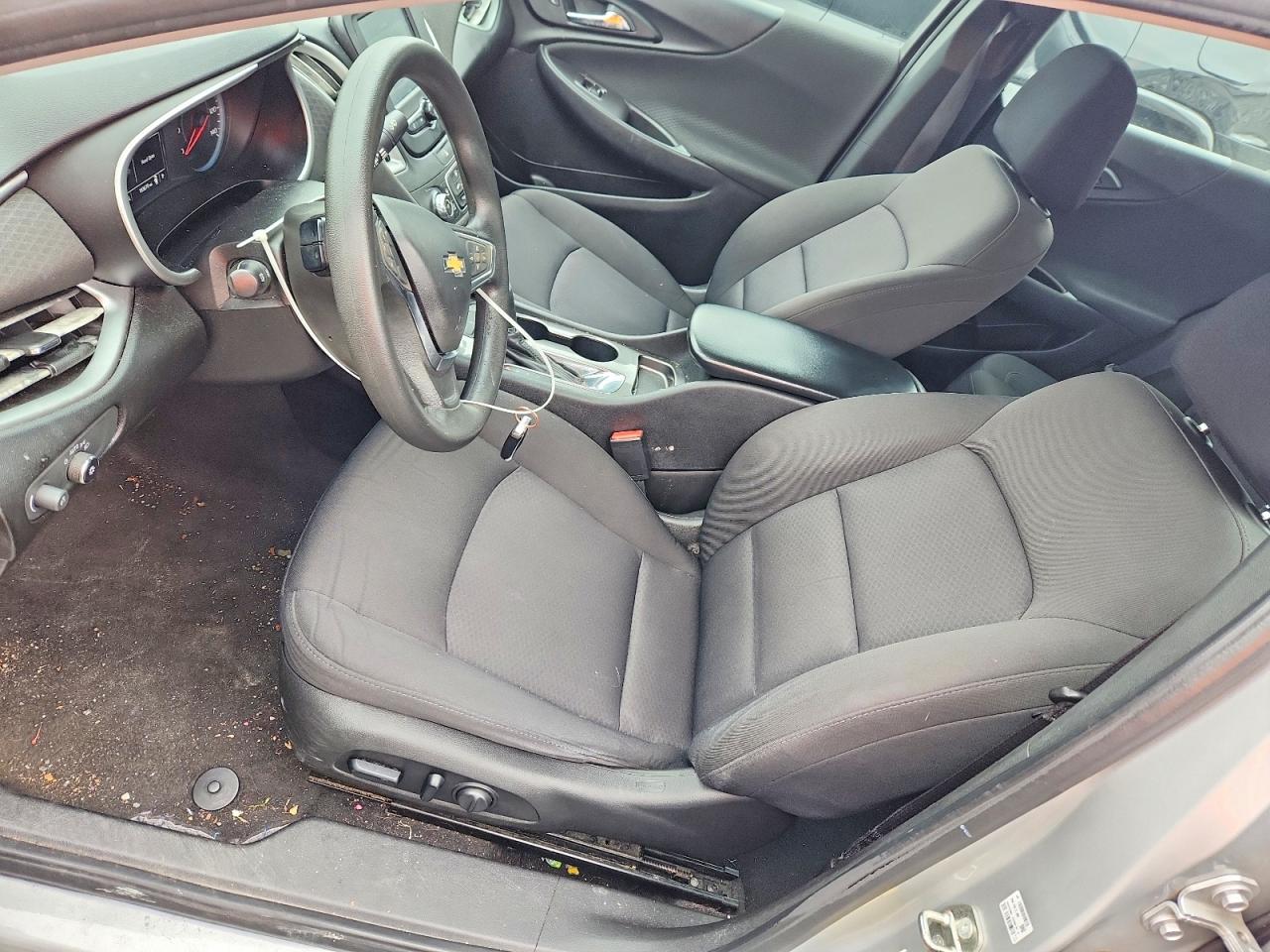 2018 CHEVROLET MALIBU LS photo 7