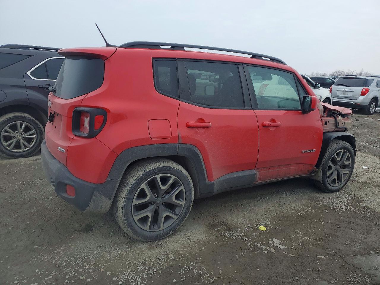 2017 JEEP RENEGADE LATITUDE photo 3