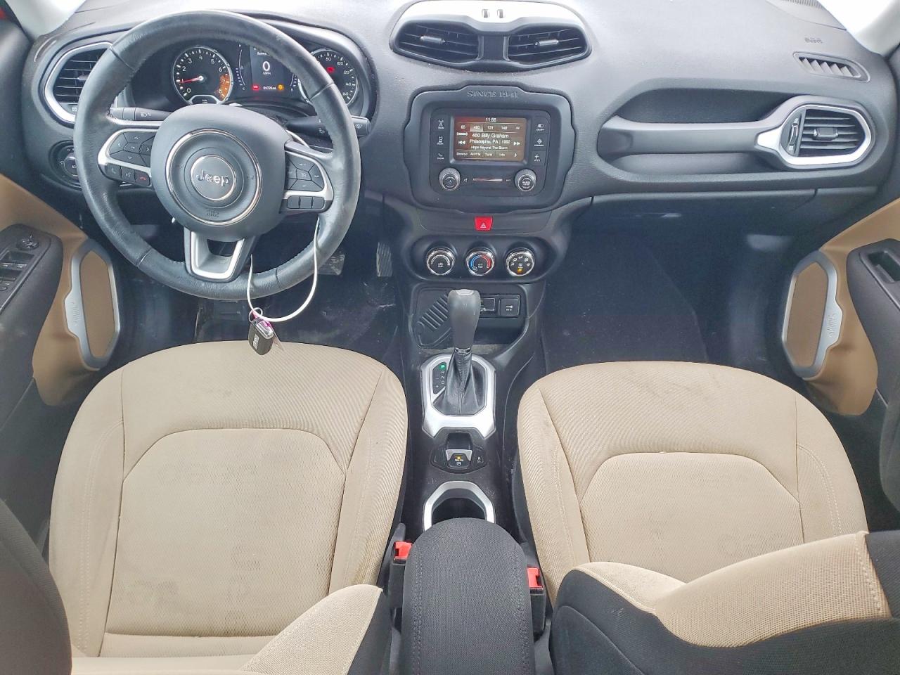 2017 JEEP RENEGADE LATITUDE photo 8