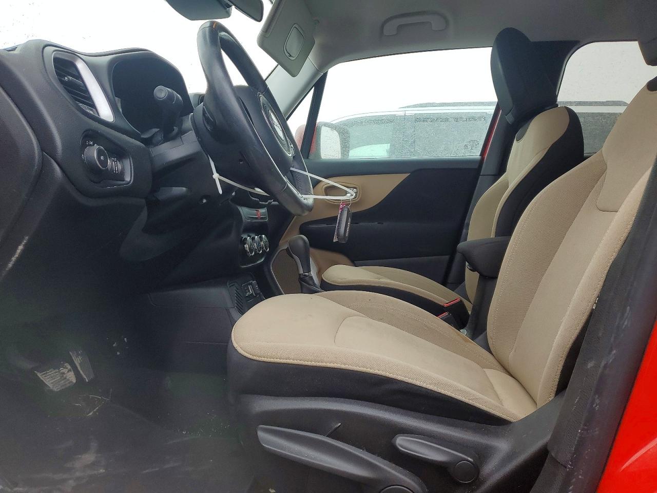 2017 JEEP RENEGADE LATITUDE photo 7