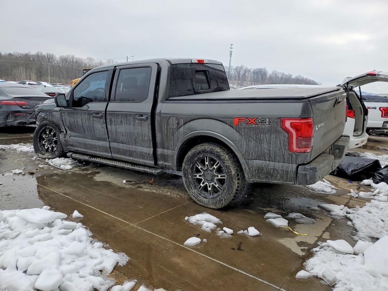 2017 FORD F150 SUPERCREW photo 2