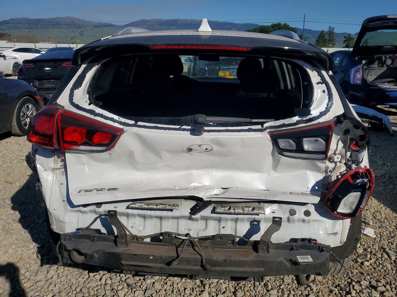2020 KIA NIRO LX photo 16