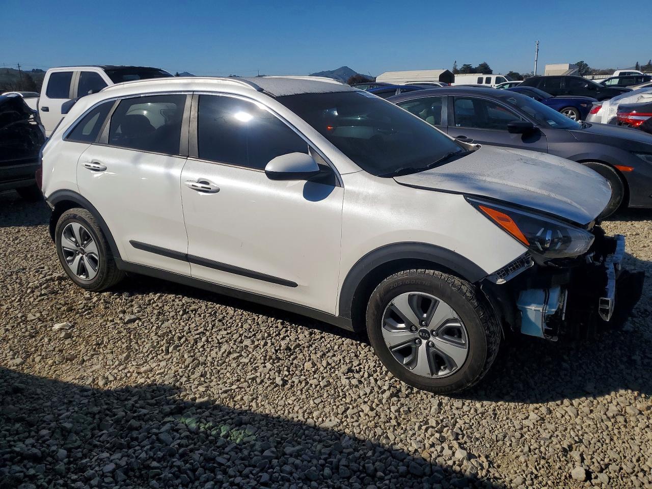 2020 KIA NIRO LX photo 10