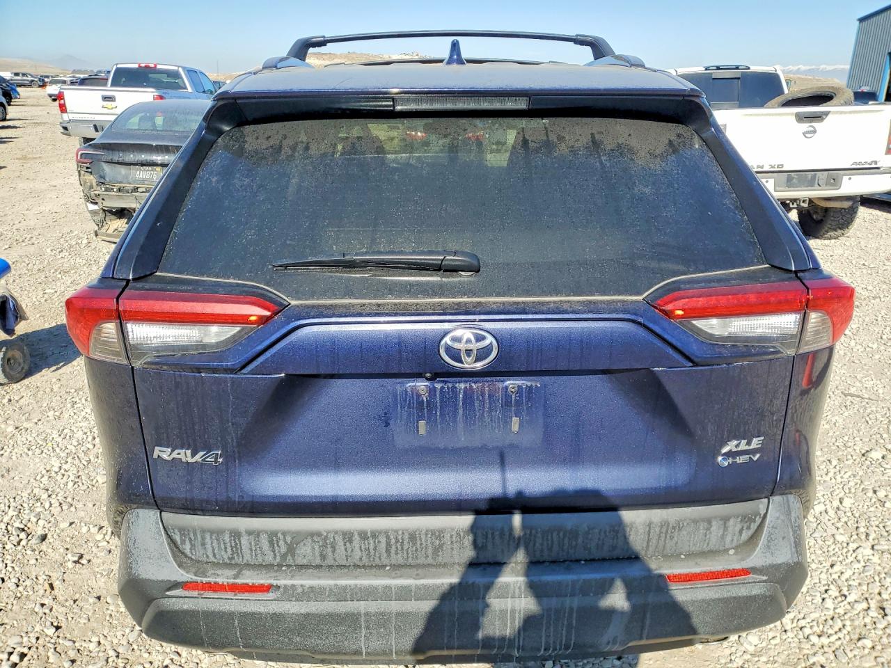 2025 TOYOTA RAV4 XLE photo 6