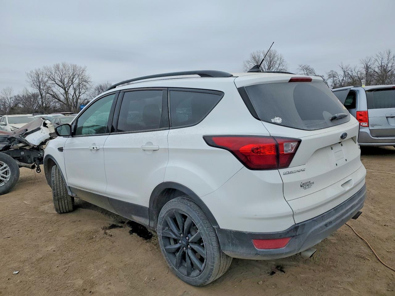 2019 FORD ESCAPE SE photo 3