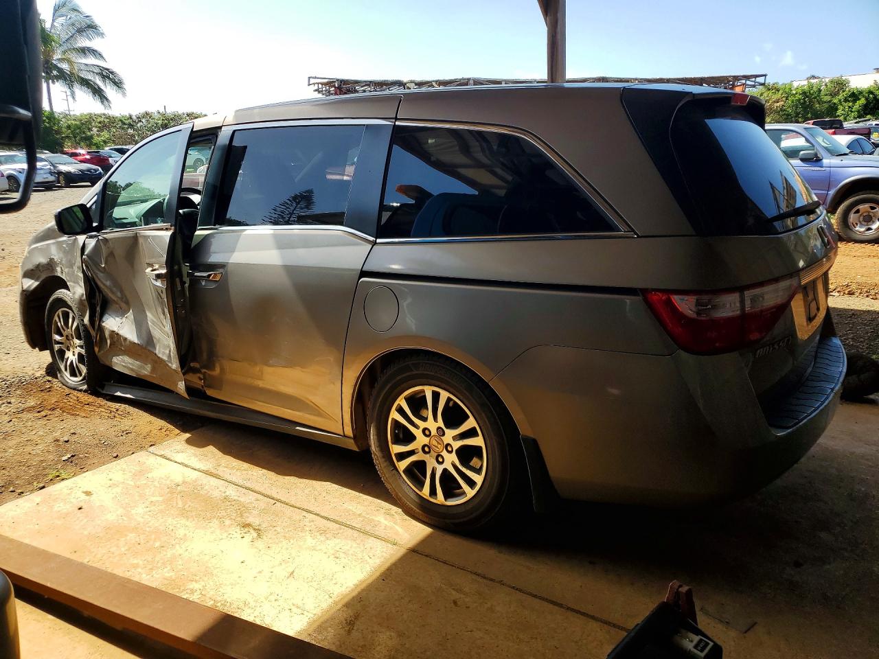 2012 HONDA ODYSSEY EX photo 2