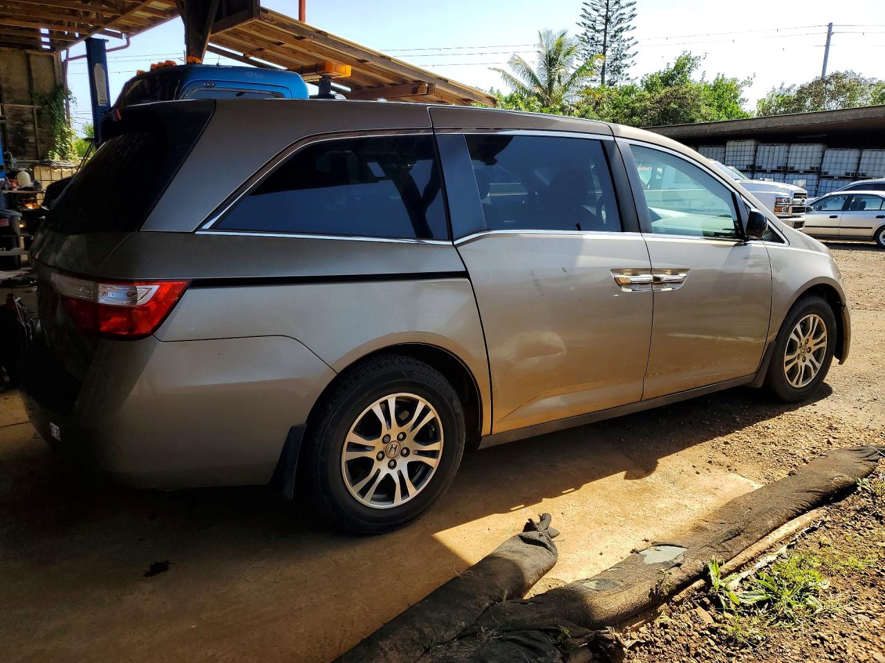 2012 HONDA ODYSSEY EX photo 3
