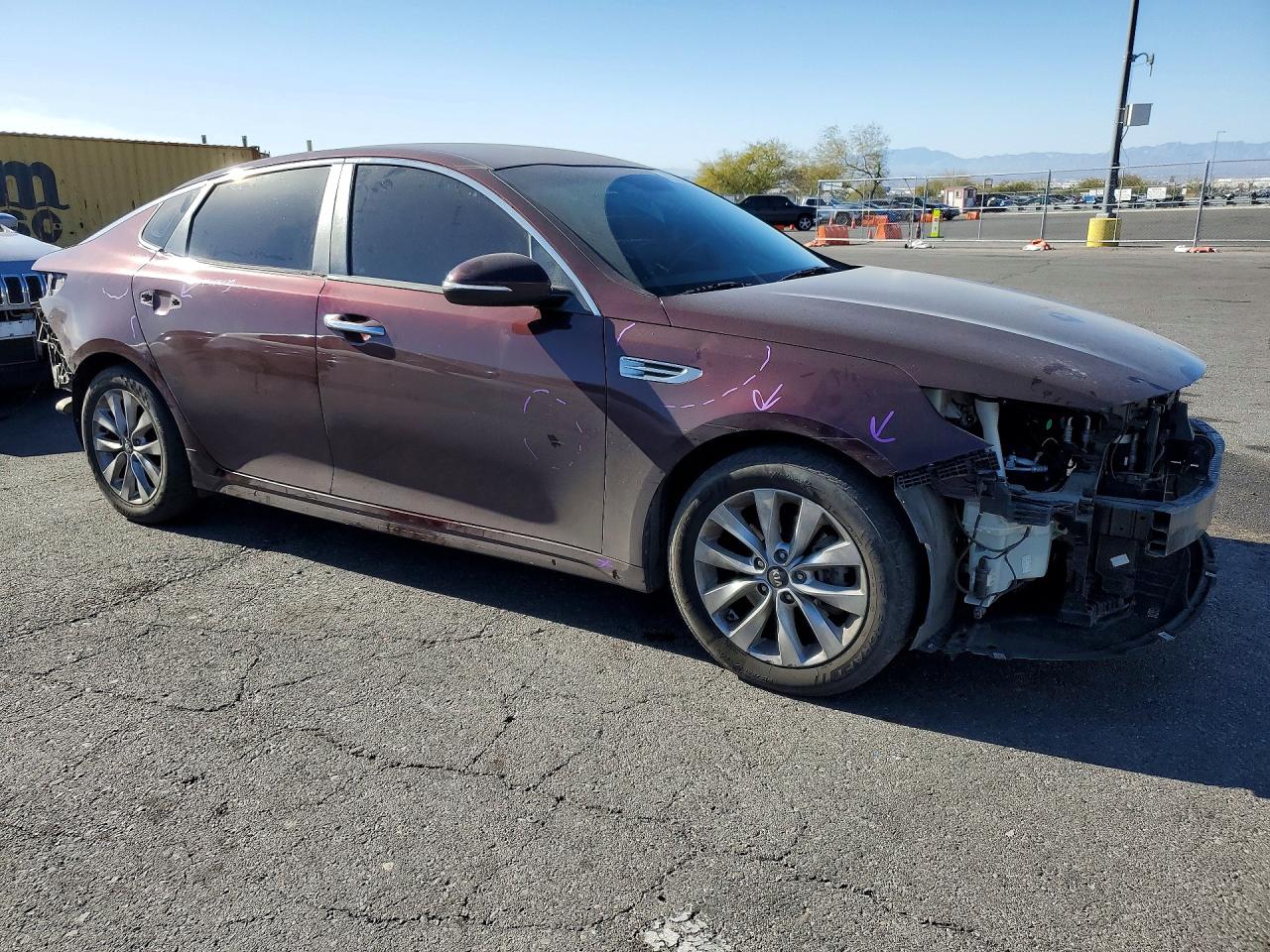 2016 KIA OPTIMA LX photo 4
