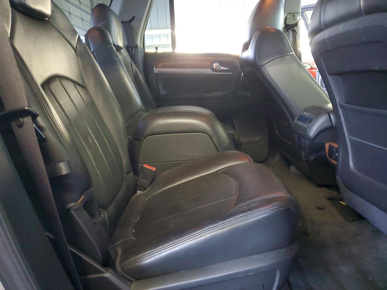2009 BUICK ENCLAVE CXL photo 10