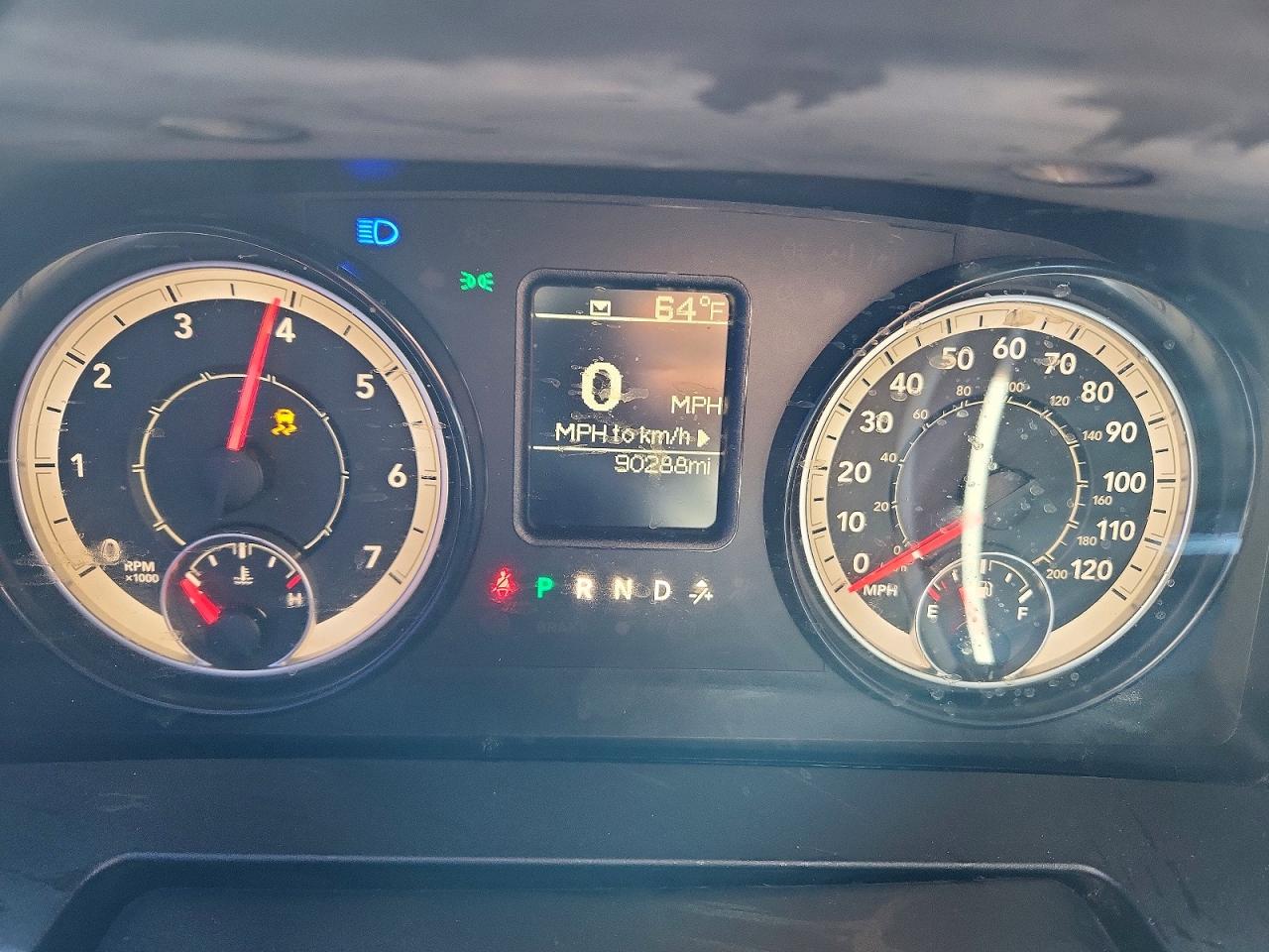 2016 RAM 1500 ST photo 25