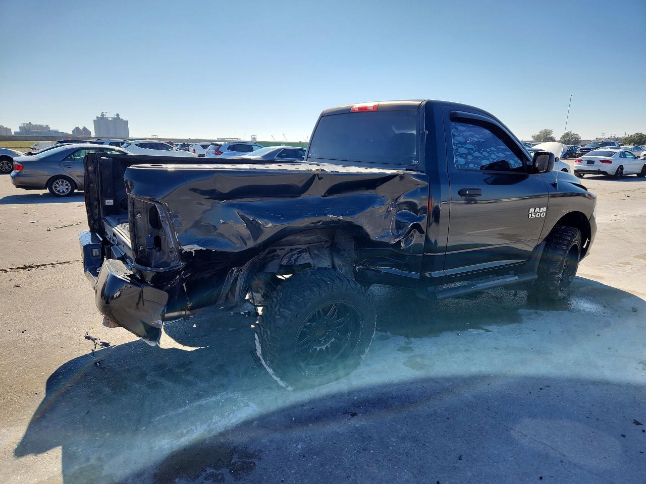 2016 RAM 1500 ST photo 7