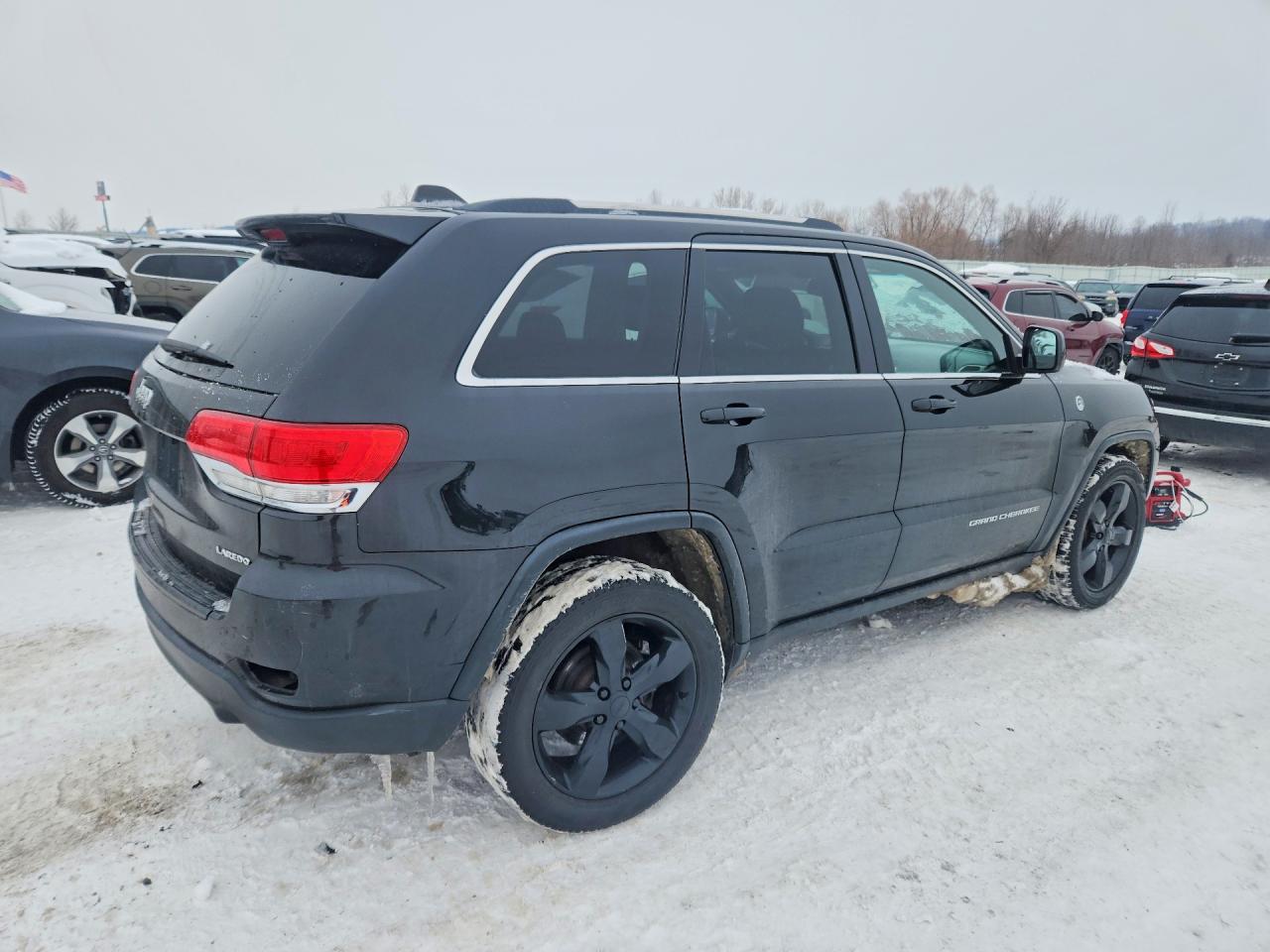 2014 JEEP GRAND CHEROKEE LAREDO photo 3