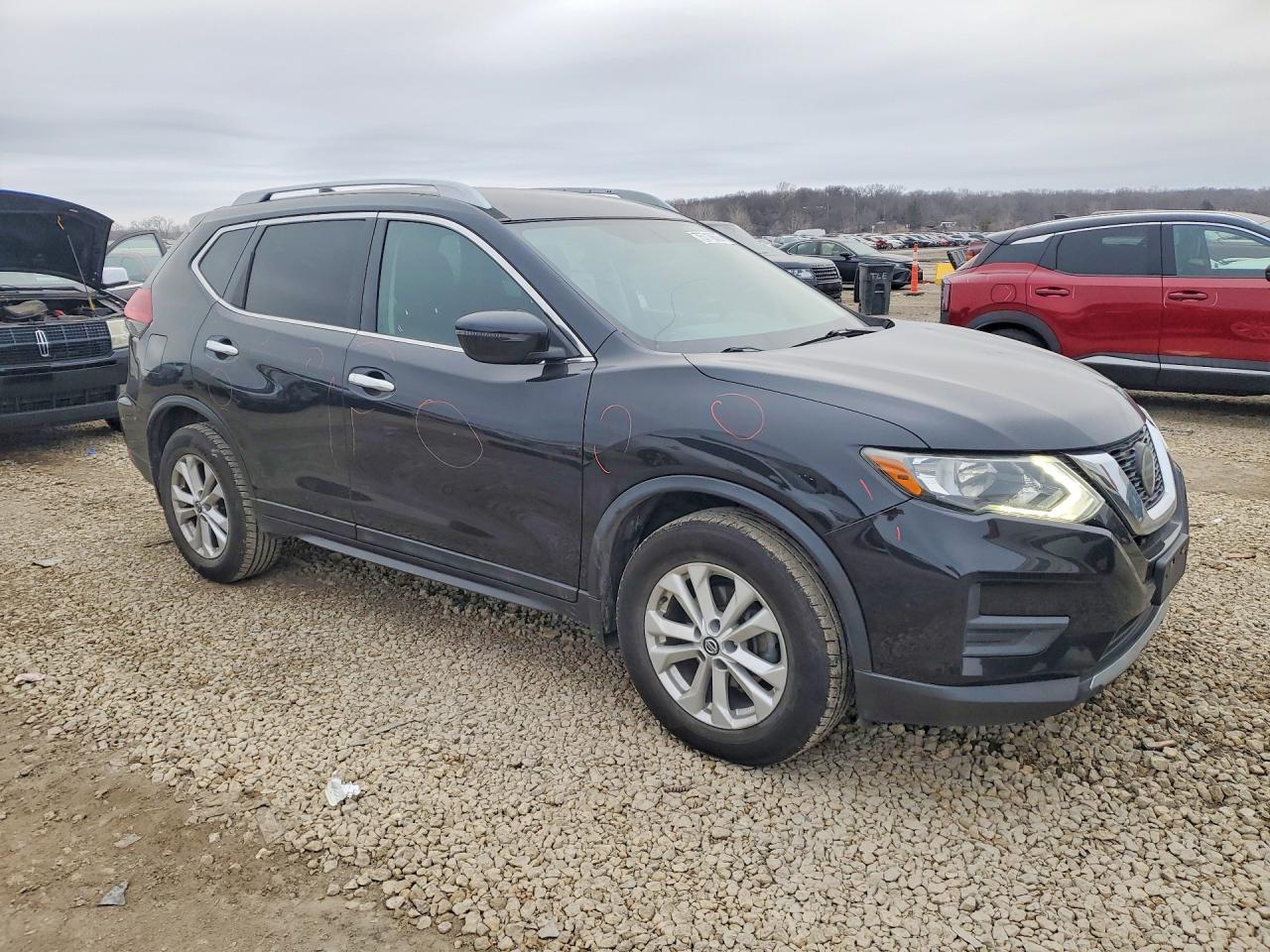 2018 NISSAN ROGUE S photo 4