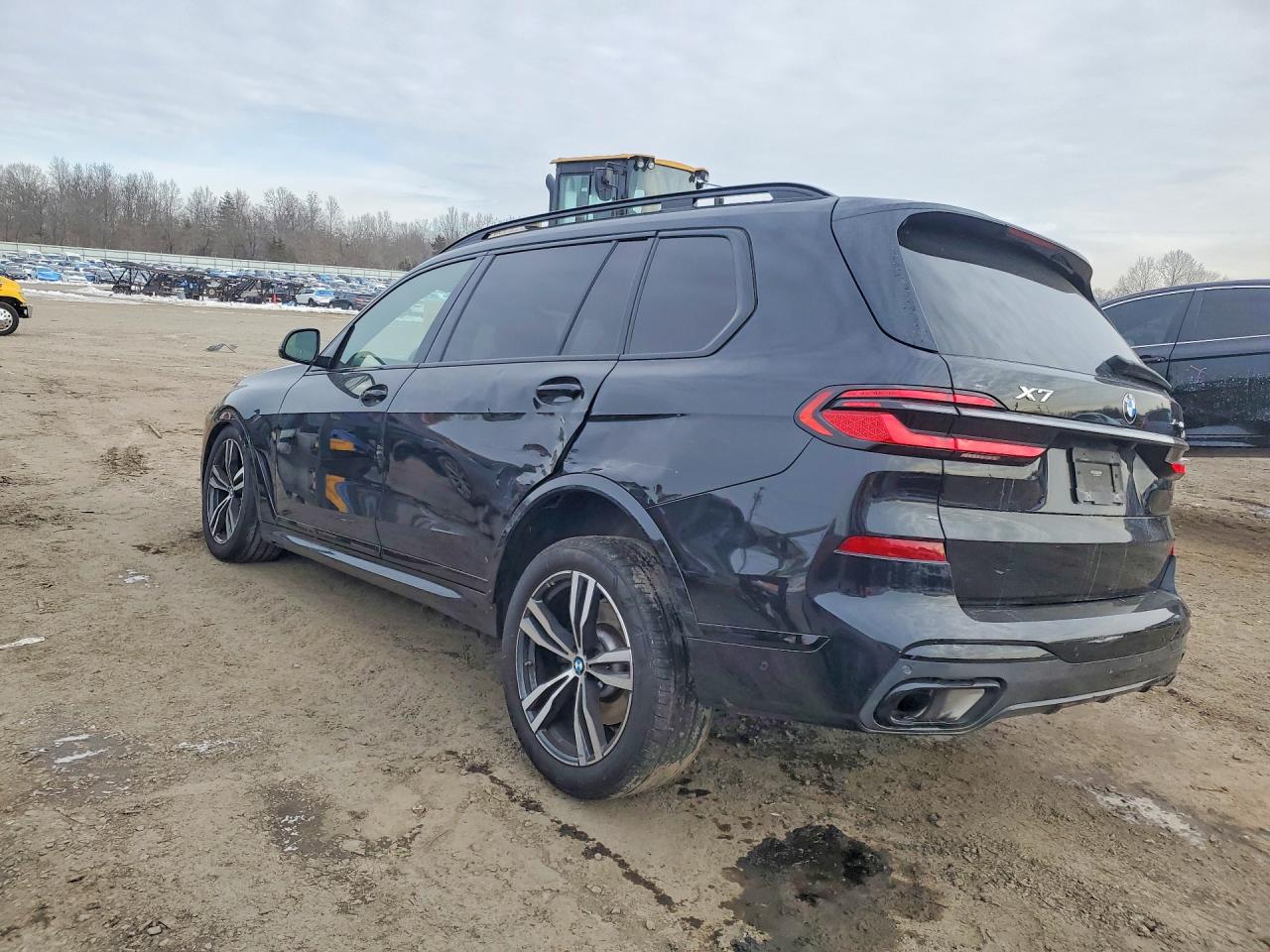 2024 BMW X7 XDRIVE40I photo 2