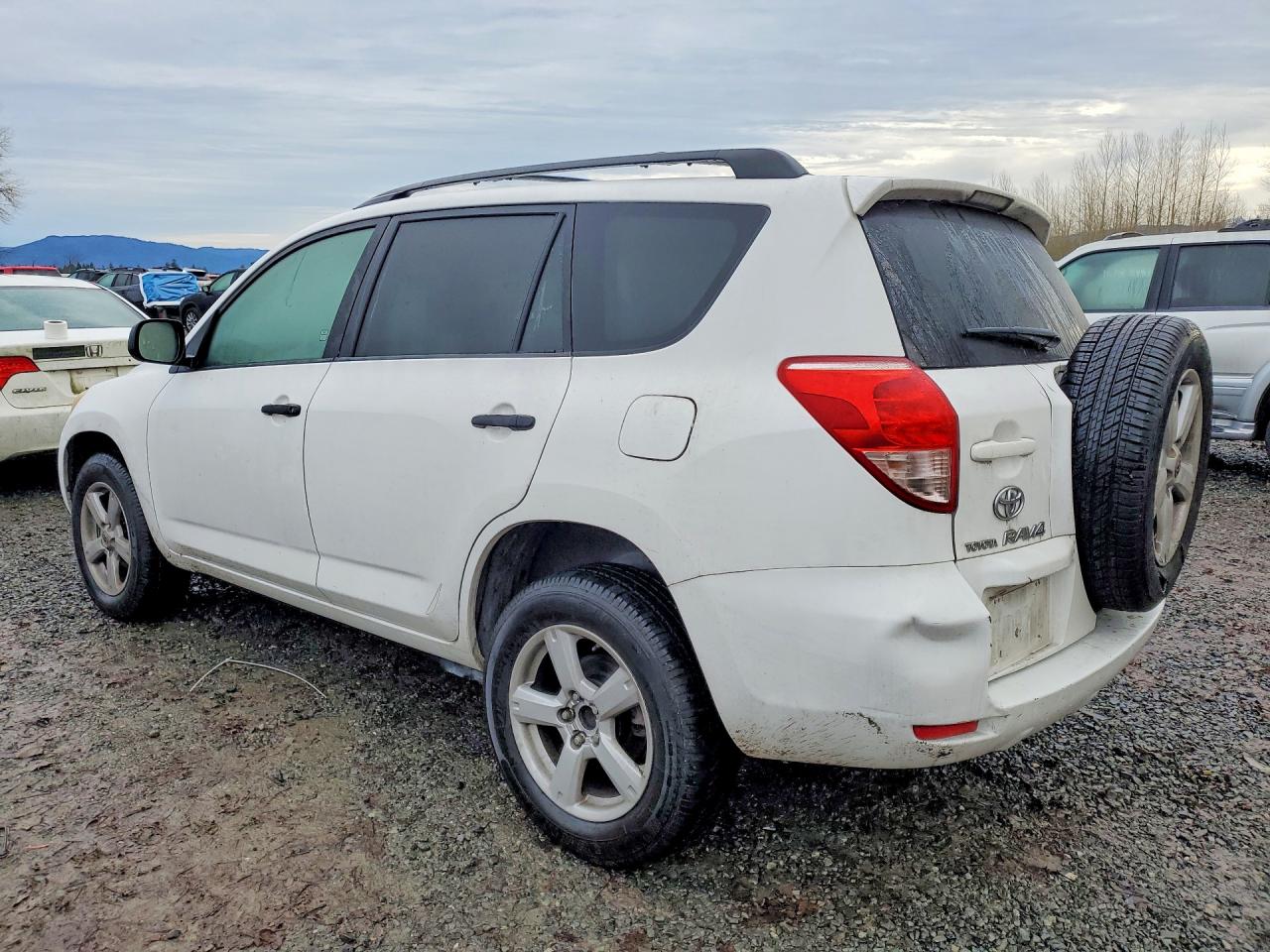 2007 TOYOTA RAV4 BASE photo 2