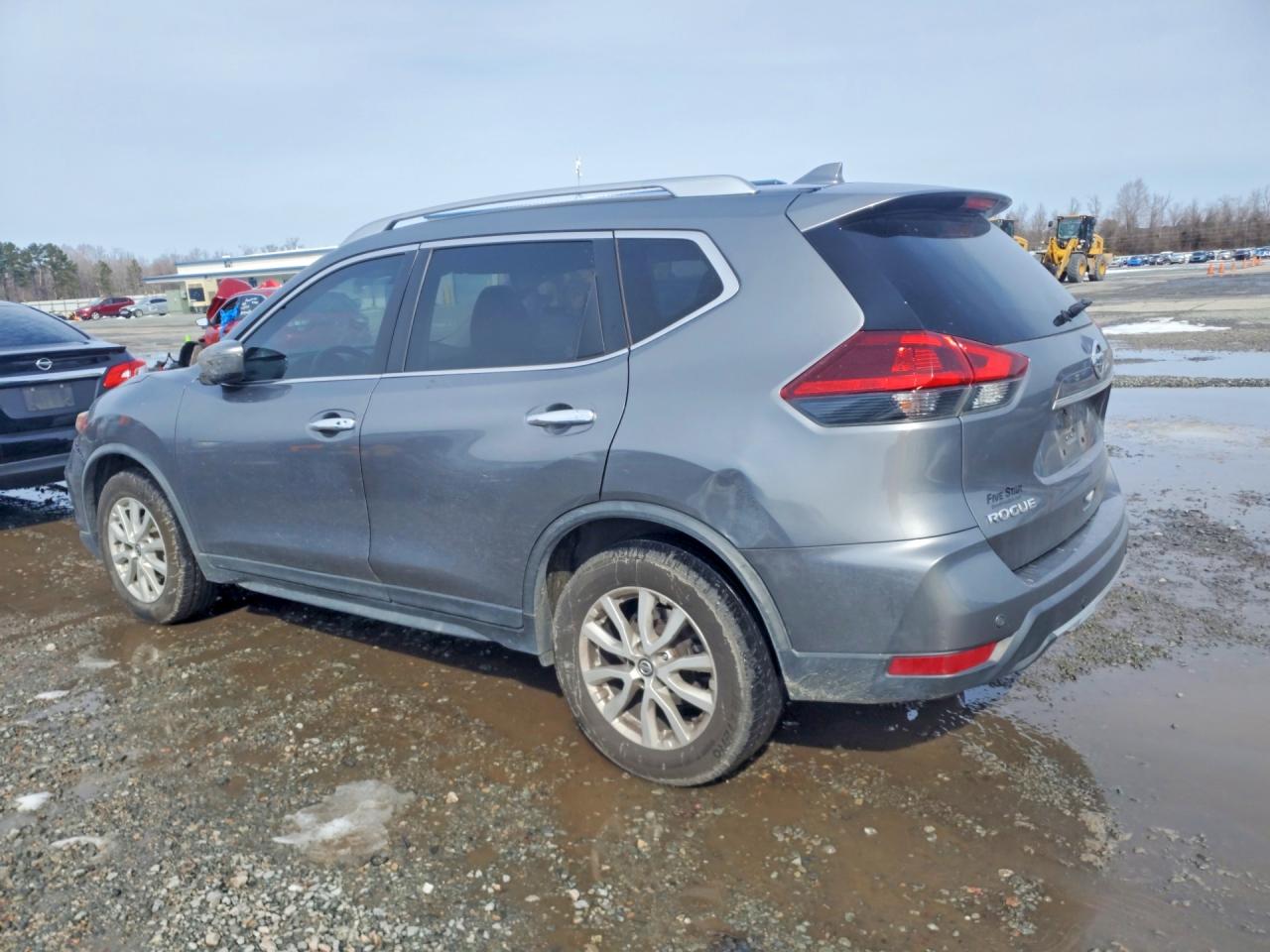 2019 NISSAN ROGUE S photo 4