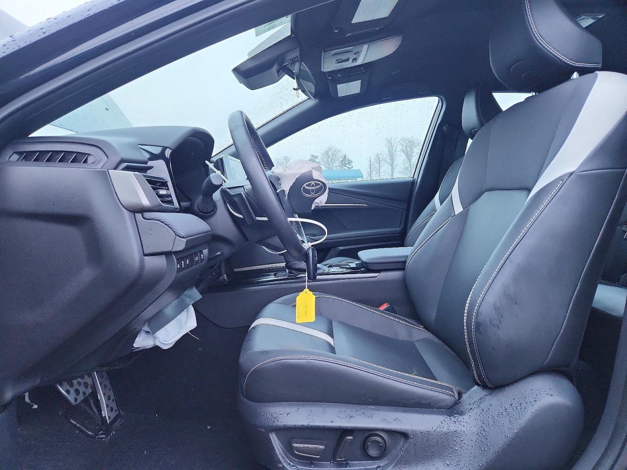 2025 TOYOTA CAMRY XSE photo 7