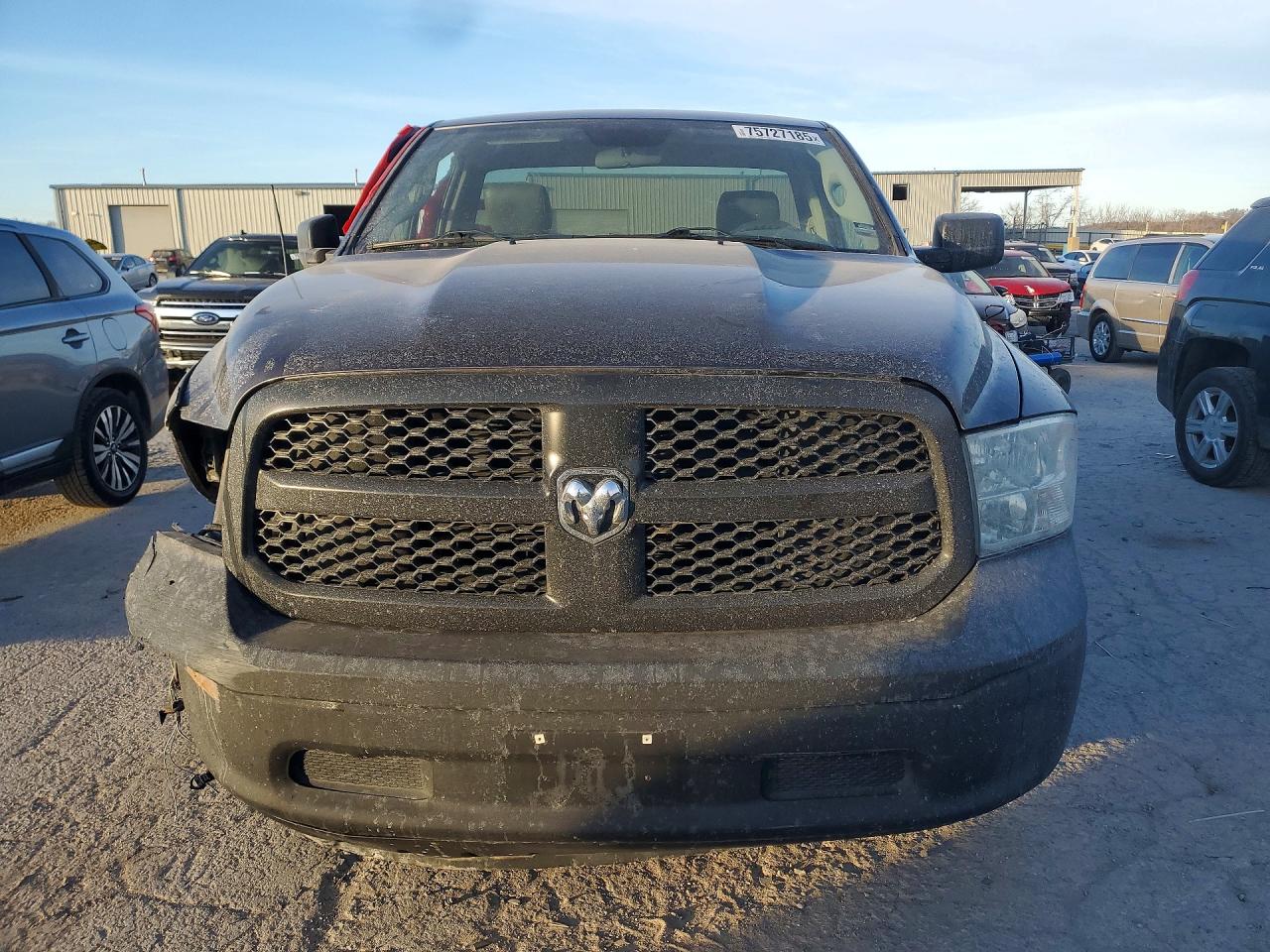2016 RAM 1500 ST photo 9