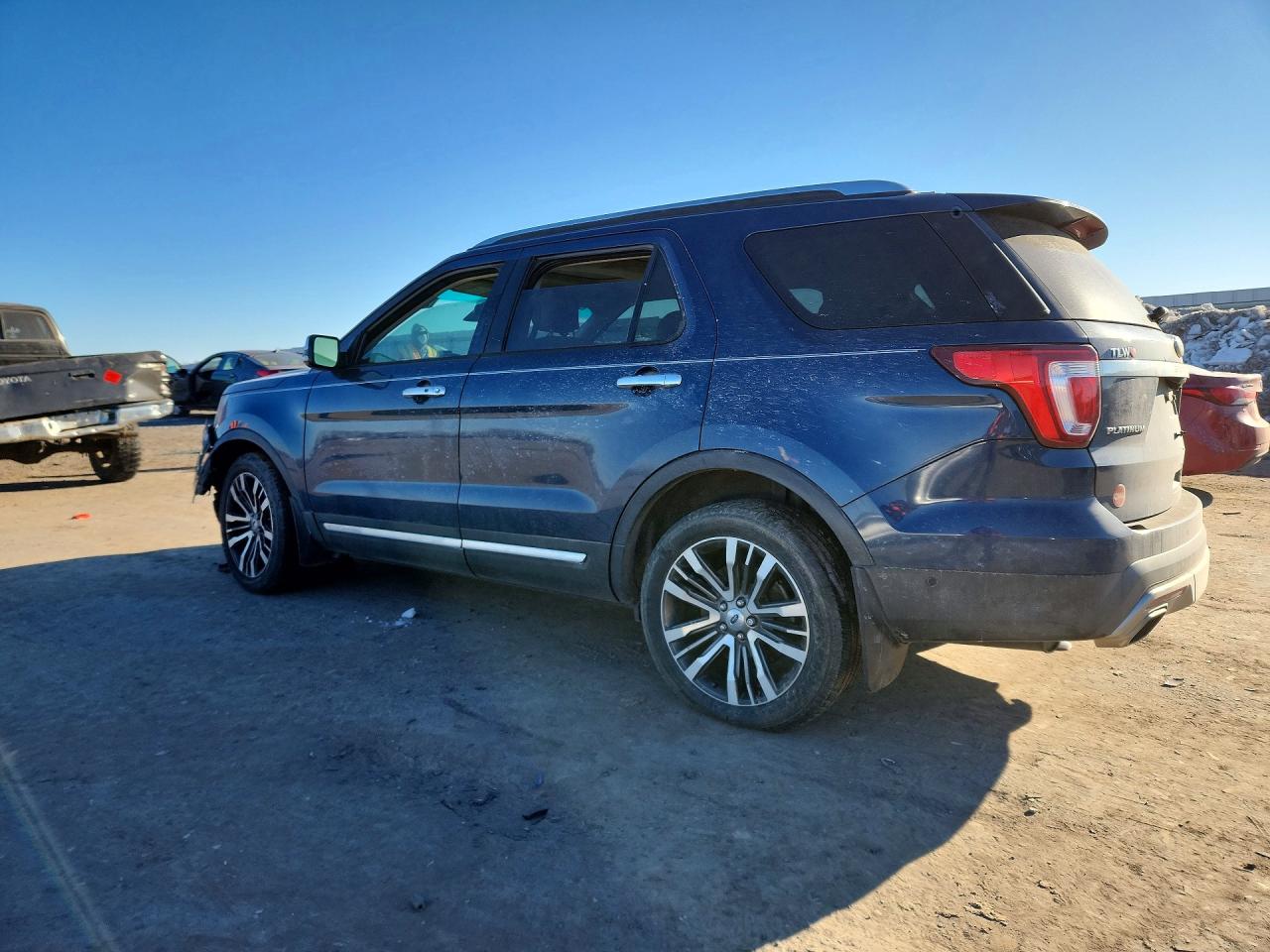 2017 FORD EXPLORER PLATINUM photo 2