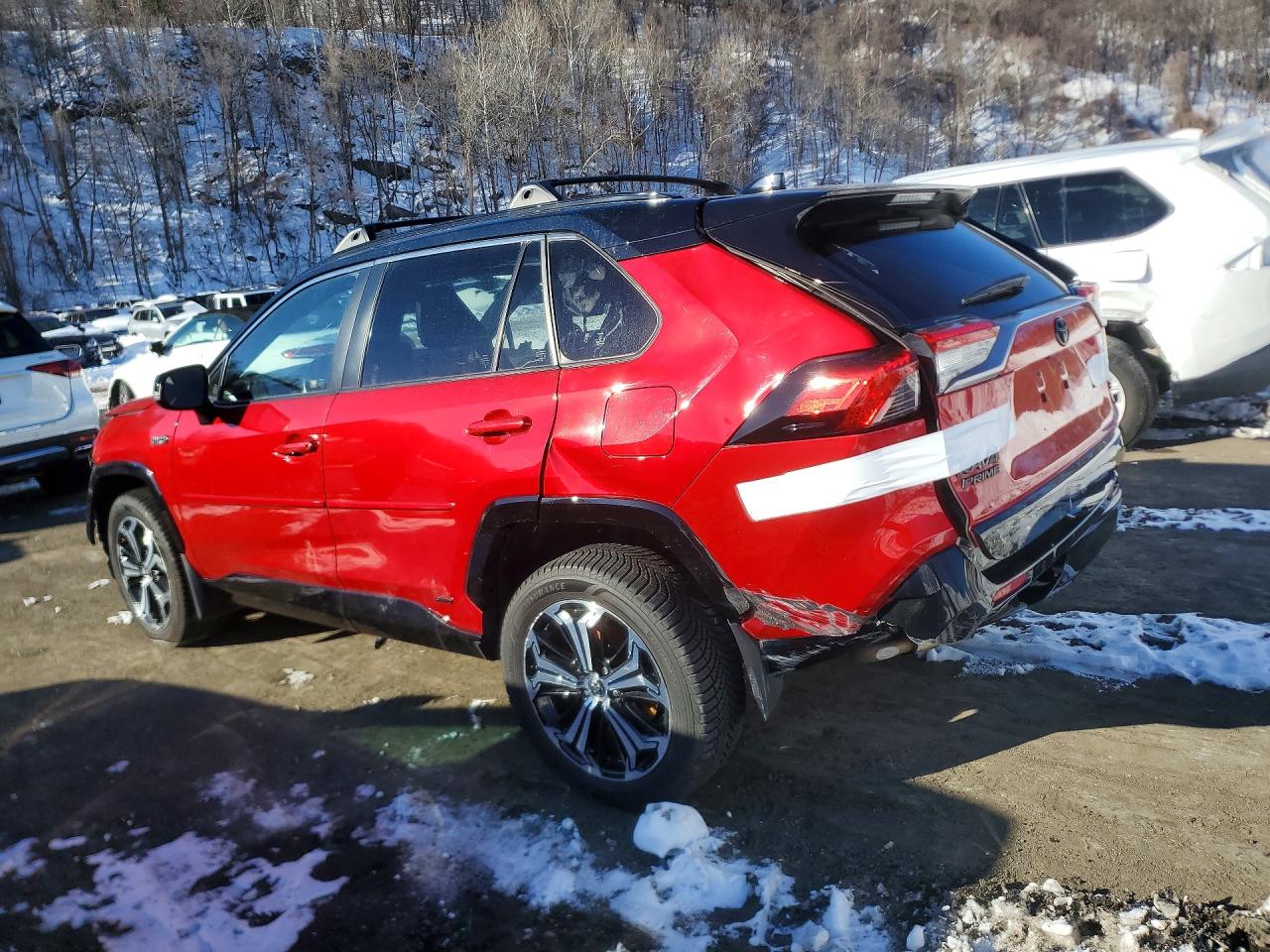 2022 TOYOTA RAV4 PRIME XSE photo 3