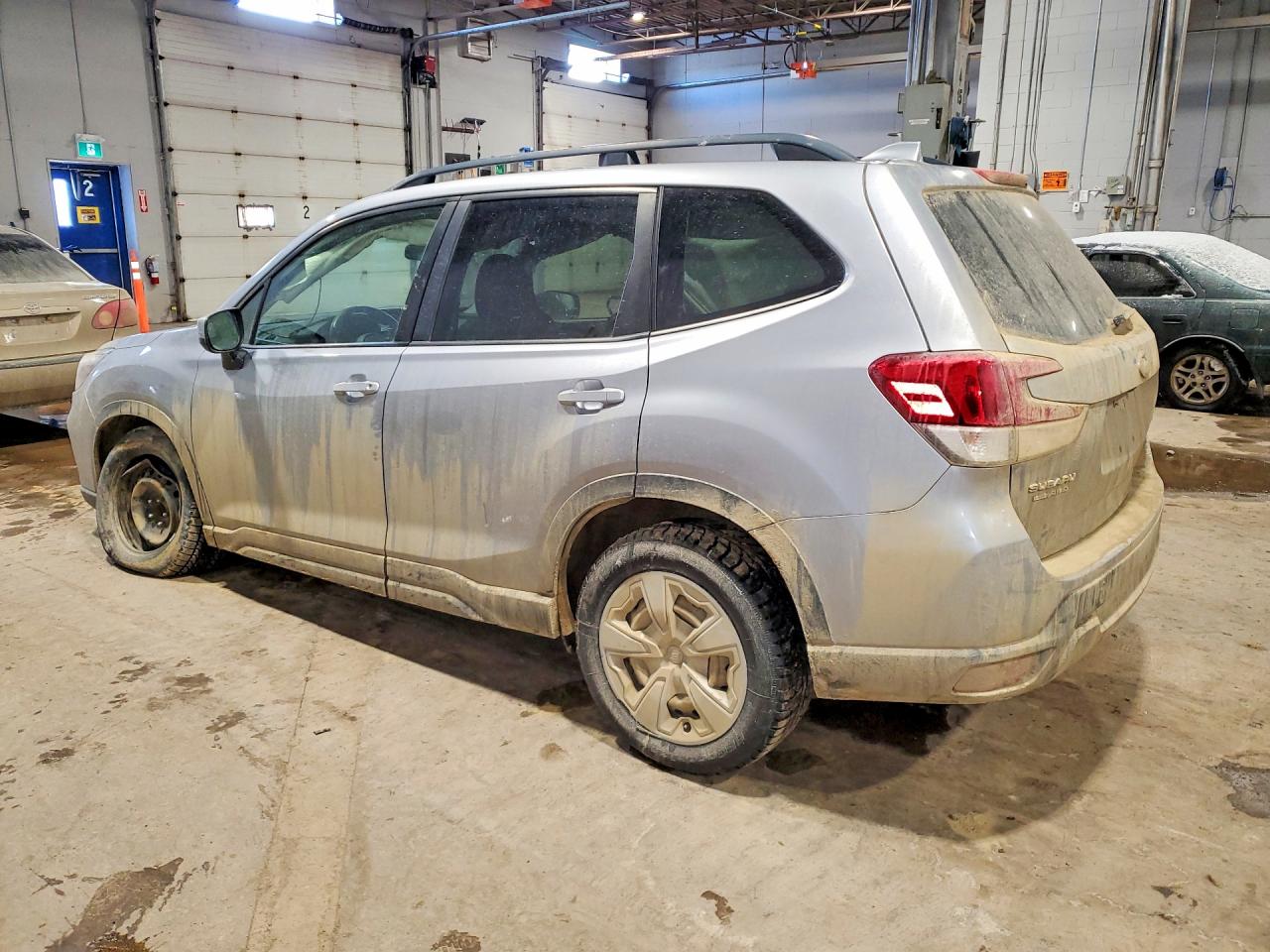 2019 SUBARU FORESTER photo 3