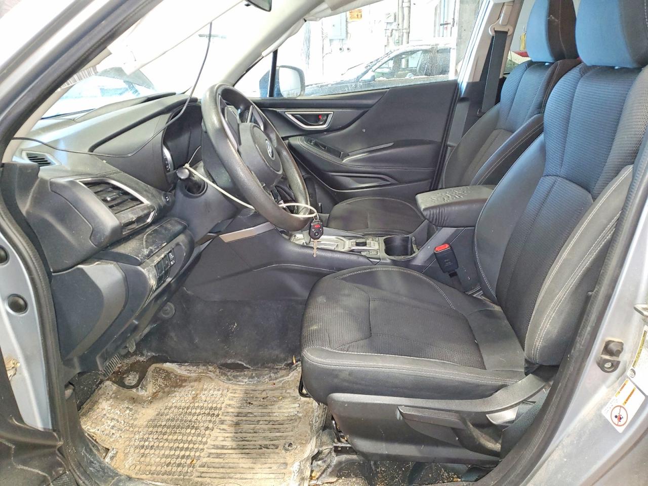 2019 SUBARU FORESTER photo 13