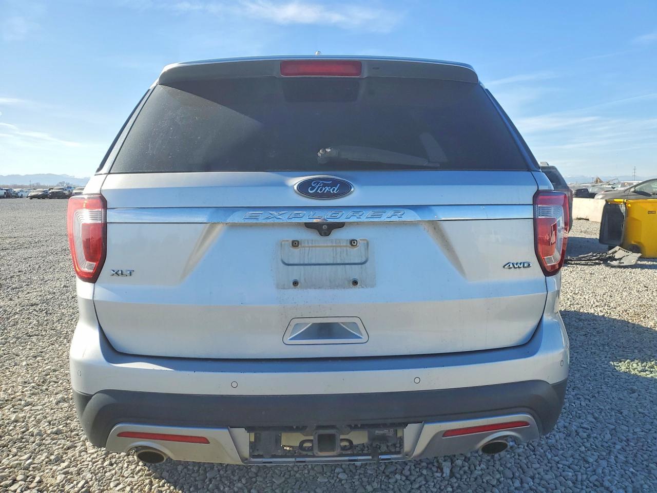 2017 FORD EXPLORER XLT photo 16