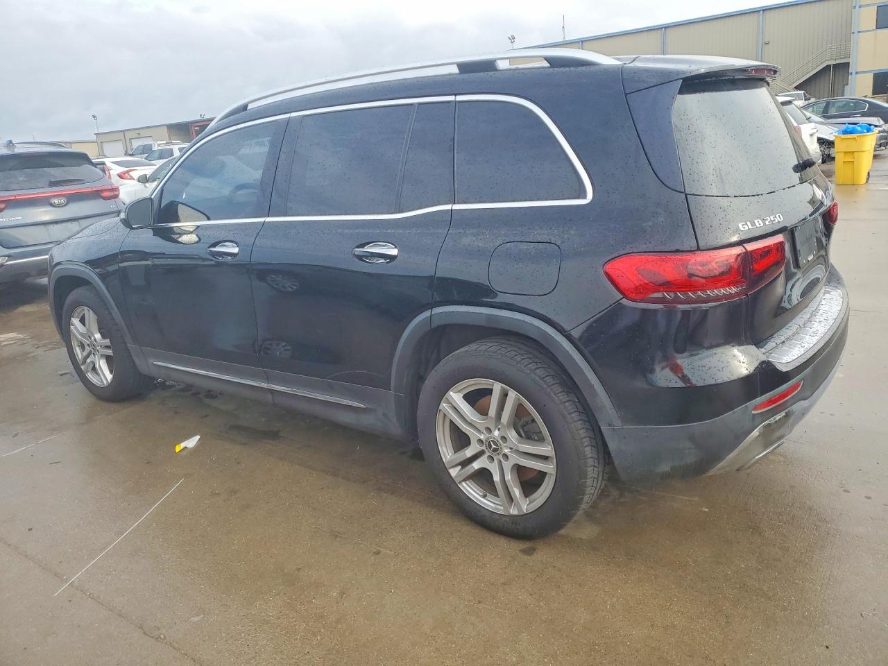 2020 MERCEDES-BENZ GLB 250 4MATIC photo 3