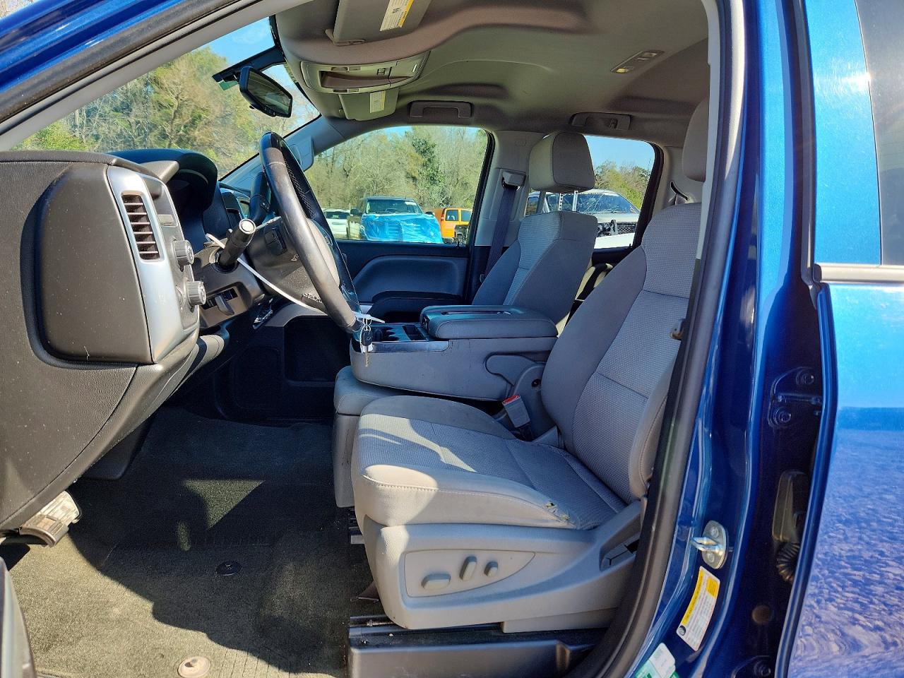 2017 CHEVROLET SILVERADO K1500 LT photo 13