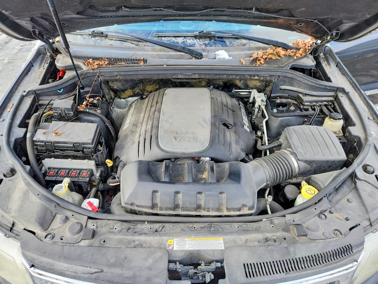 2011 JEEP GRAND CHEROKEE OVERLAND photo 12