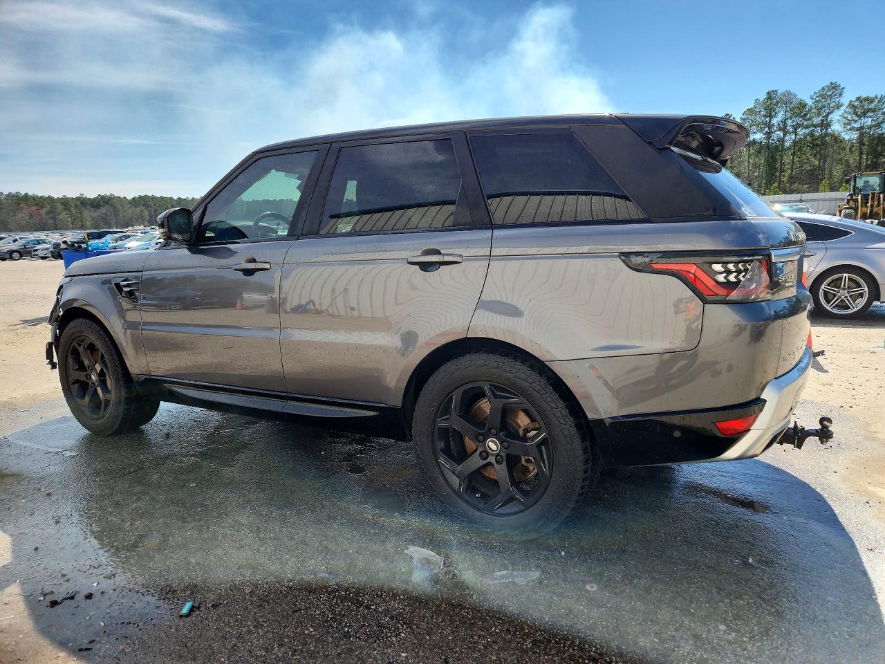 2018 LAND ROVER RANGE ROVER SPORT HSE photo 2