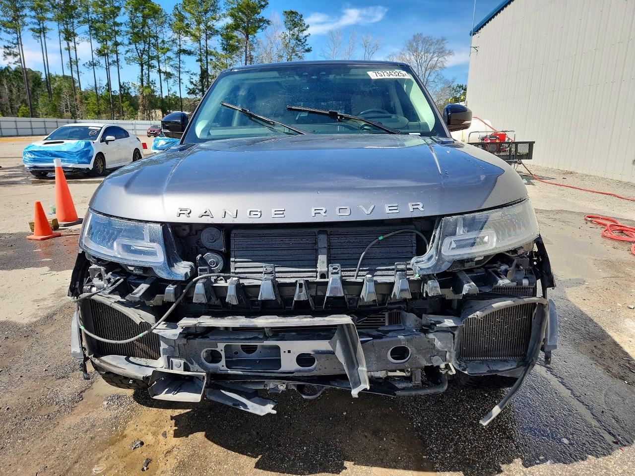 2018 LAND ROVER RANGE ROVER SPORT HSE photo 5